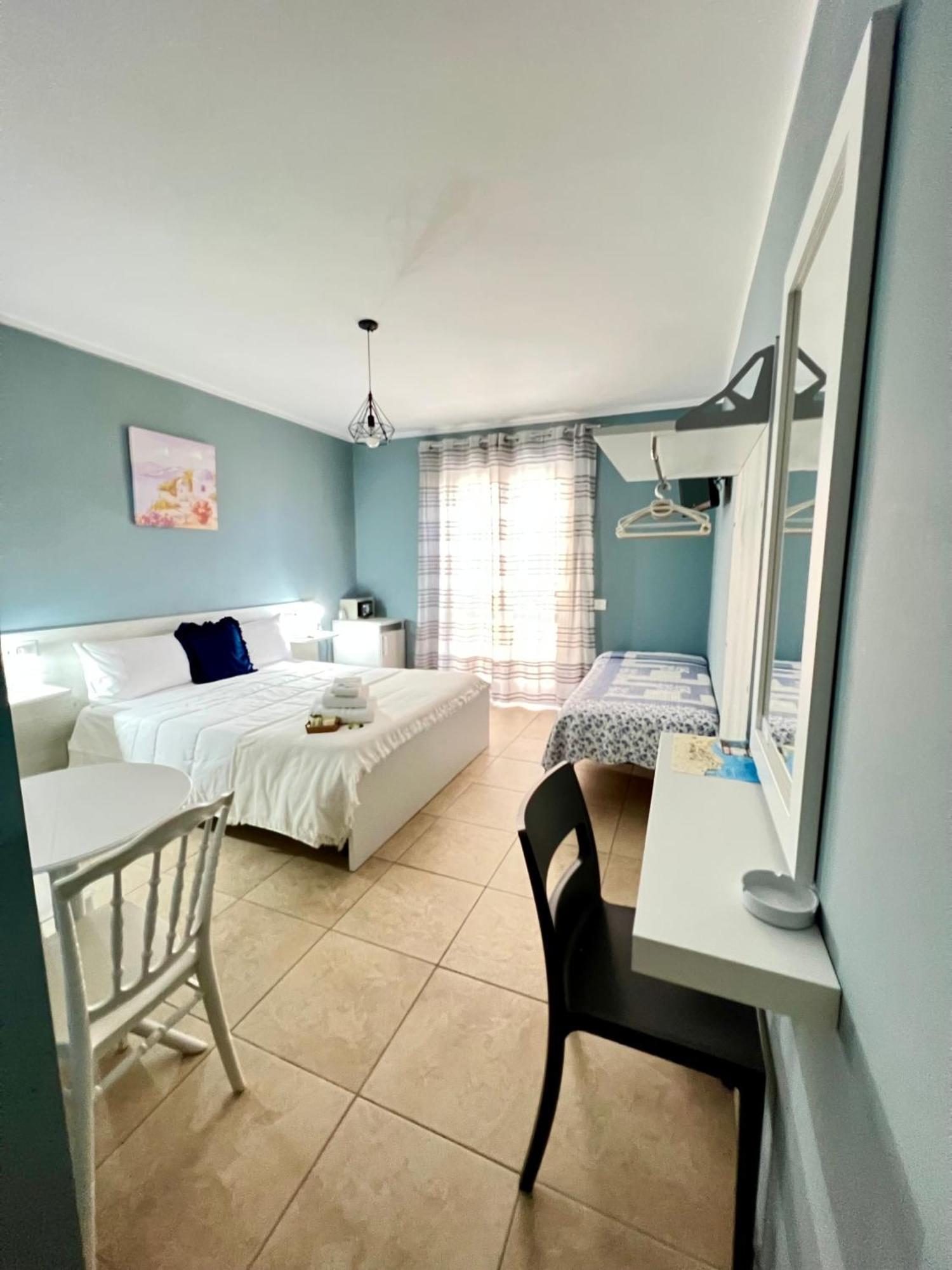 トロペーア Light Blue Bed & Breakfast エクステリア 写真